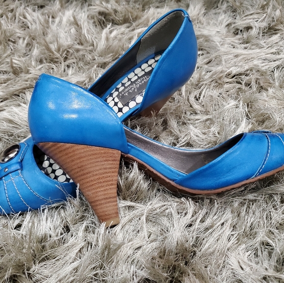 Canela by Hush Puppies, blue slip on heels - Picture 7 of 10
